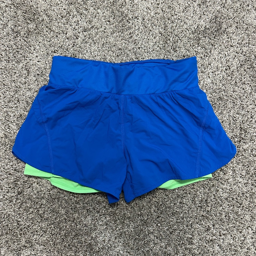 Blue fabletics short with spandex